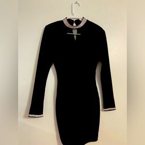 STEPS NEW YORK BLACK BODYCON DRESS WITH SILVER NECKLINE AND SLEEVES, SIZE S